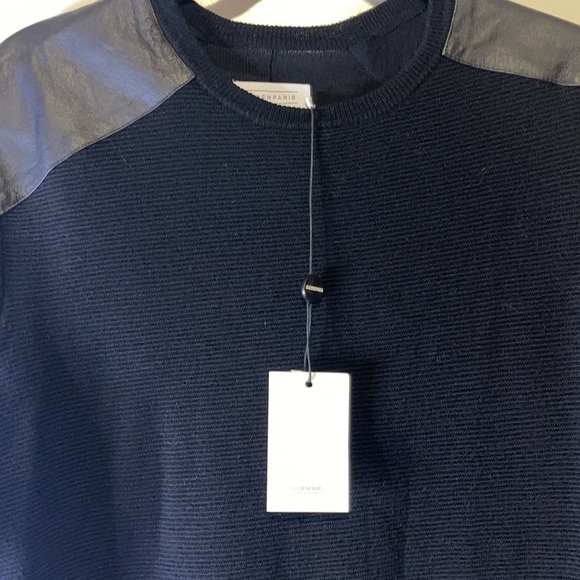 Mens ribbed crew neck sweater with leather details - Picture 5 of 11